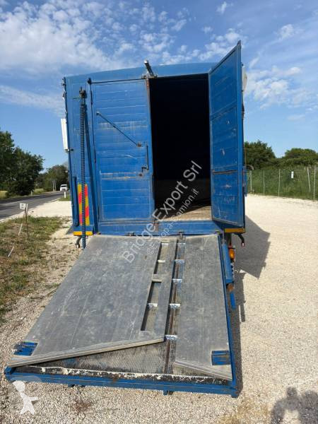 شاحنة Iveco