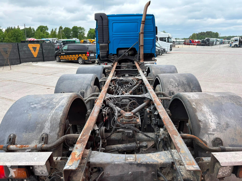 شاحنة Volvo 460 8x4*4 CHASSIS L=6726 mm
