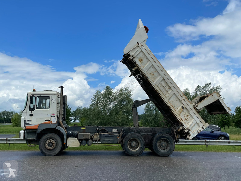 شاحنة MAN 6x4 Kipper