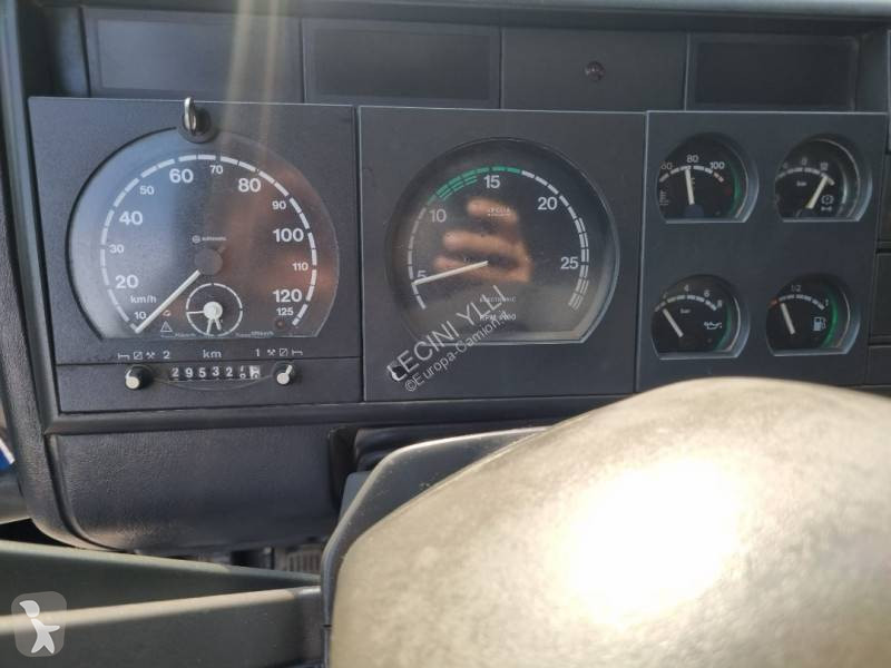 شاحنة Iveco