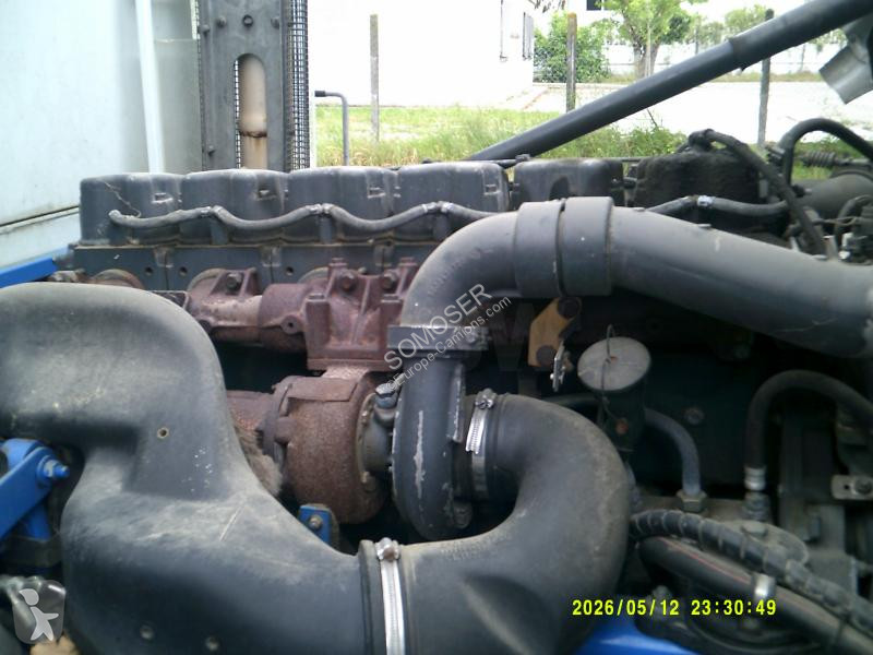 آلة لصيانة الطرق Renault 300.19