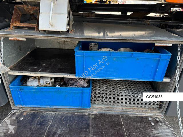 شاحنة  VOLVO FM 330 4x2 HMK Bilcon 12,600 L ADR...