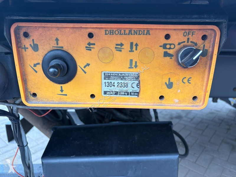 شاحنة Scania P230 + DHOANDIA OADIFT 2000 KG +...