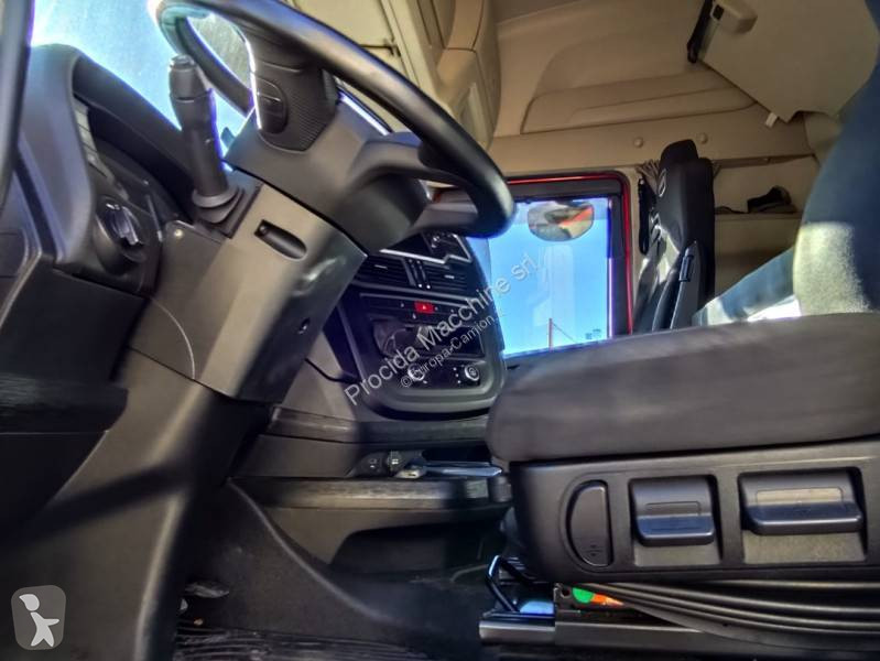 شاحنة Iveco
