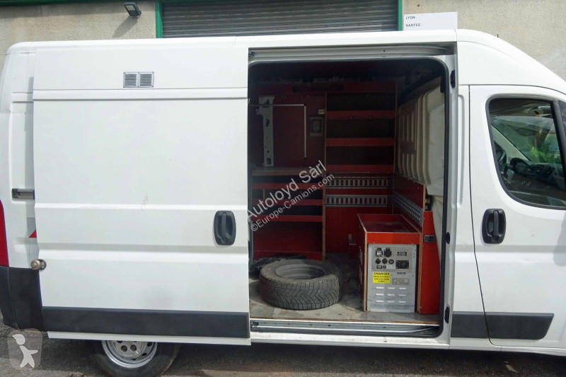 Véhicule utilitaire Peugeot BOXER 2,0 HDI 130