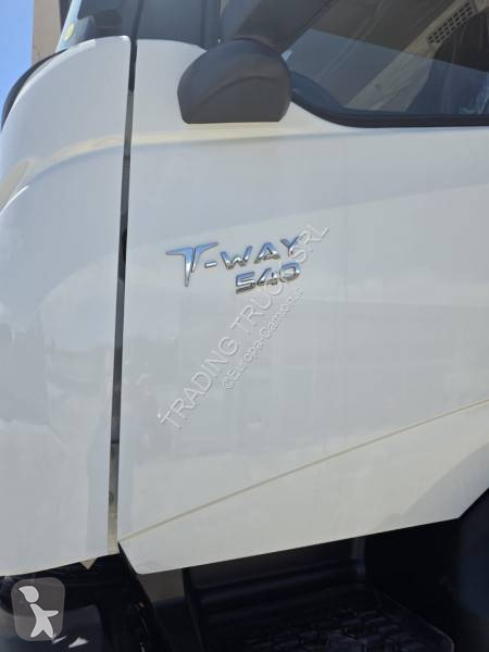 شاحنة Iveco