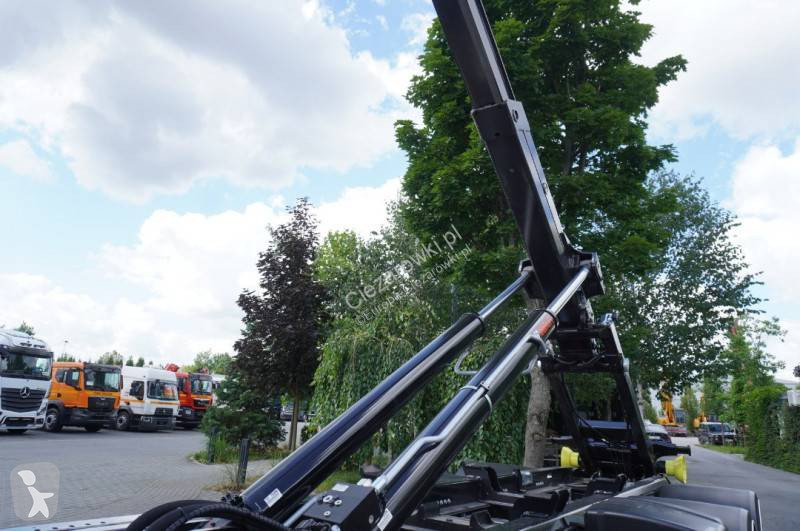 Камион Iveco