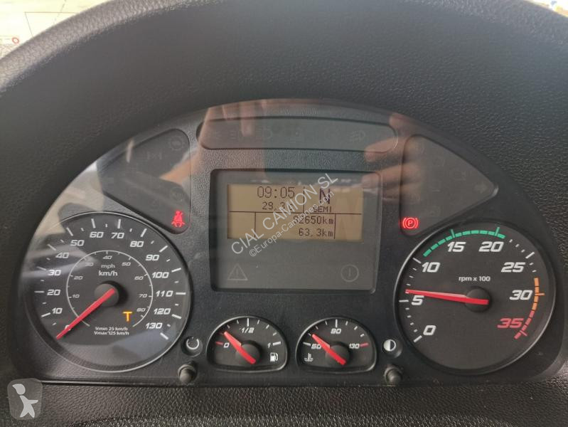Camion Iveco  160 E 32