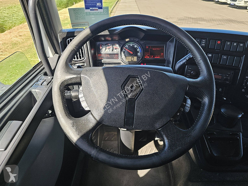 شاحنة Renault D 220