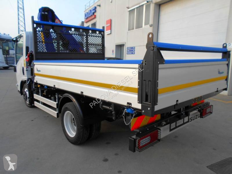 Грузовик Isuzu