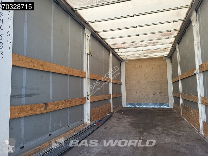 شاحنة MAN 12.220 4X2 12tonner curtainsider...