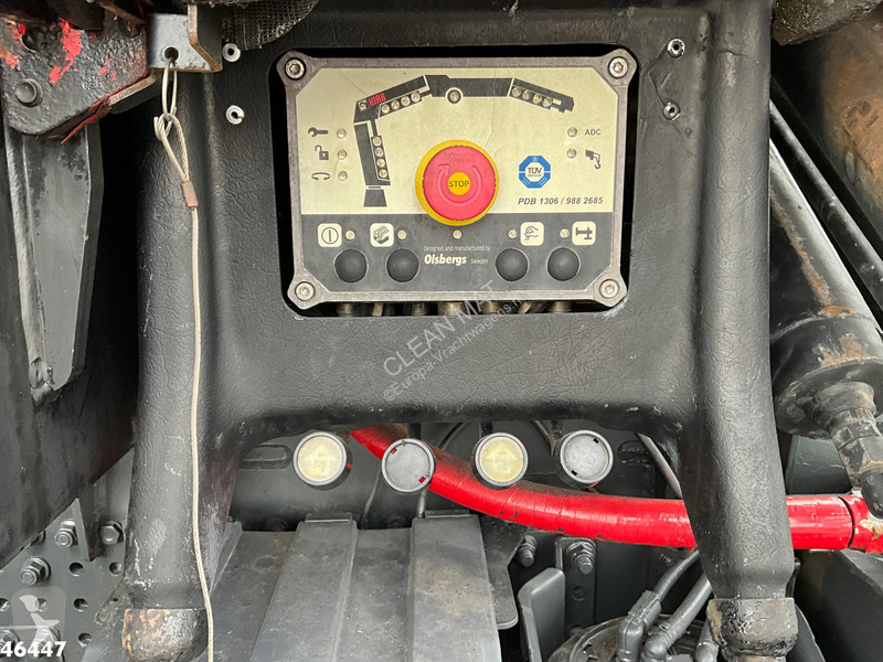 Camion Mercedes 3251 8x4 Euro 6 HIab 28...
