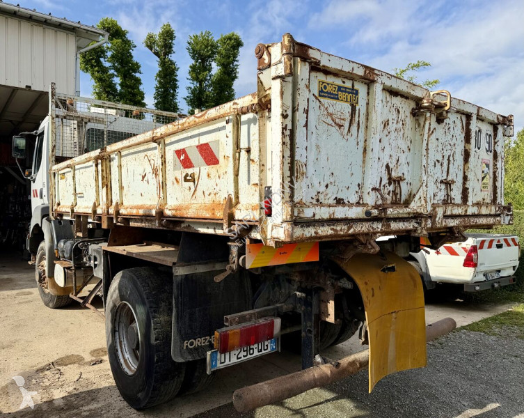 شاحنة Renault 370