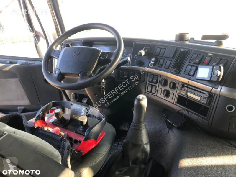 Camion Volvo 18002