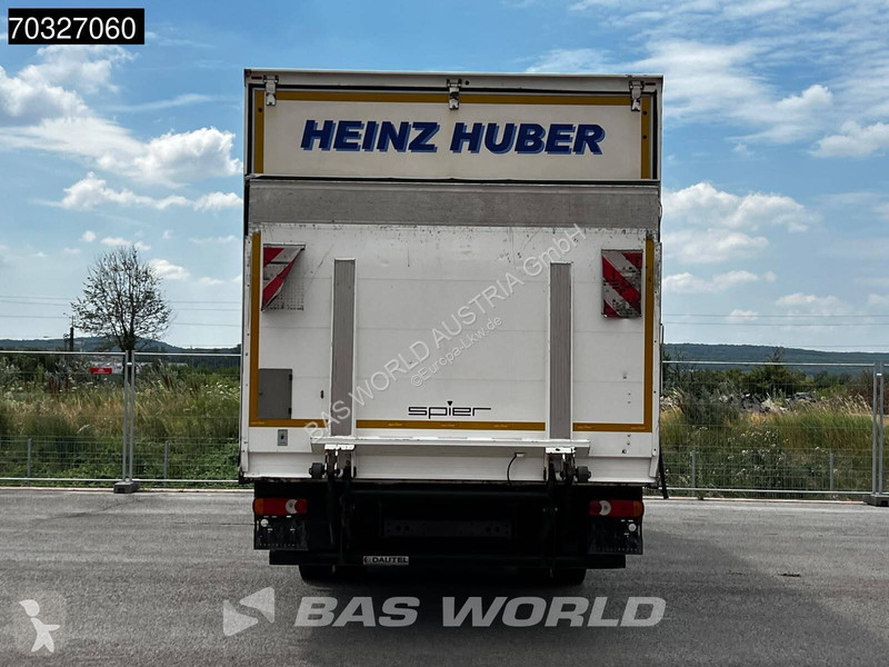 شاحنة DAF LF 230 LF 4X2 12tonner kg...