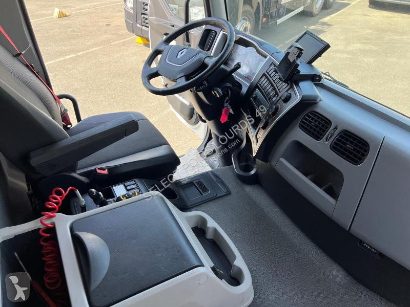 شاحنة Renault 320 6X2