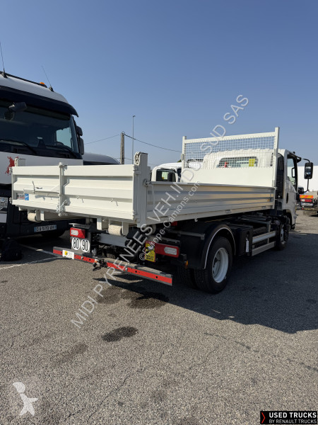 شاحنة Isuzu M30