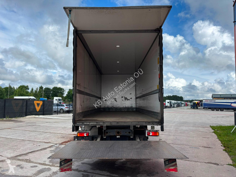 شاحنة Volvo 280 4x2 BOX L=7571 mm