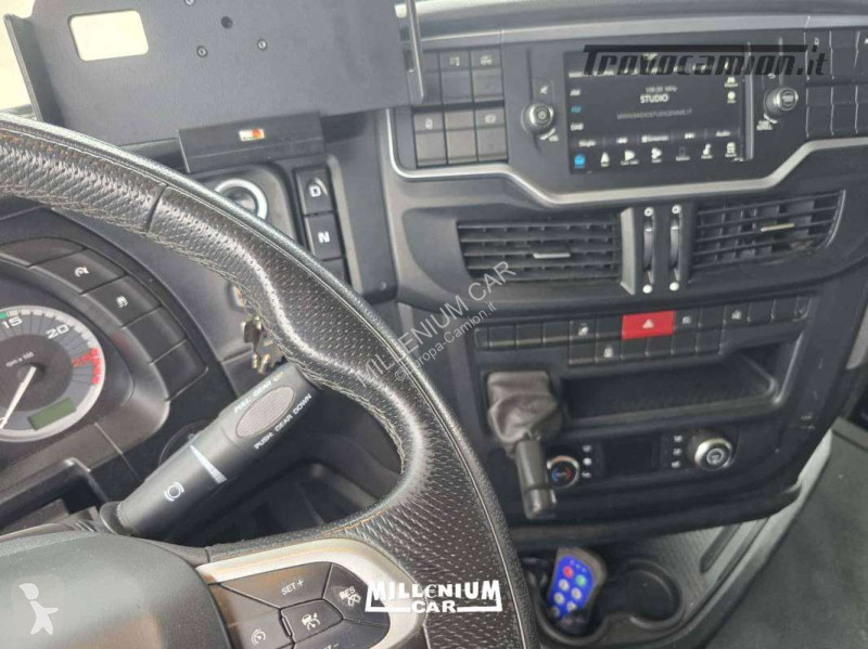 شاحنة Iveco SWAY 480 (12/2021) 7,40 A/BASSA...