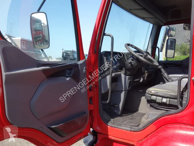 شاحنة Renault 210...