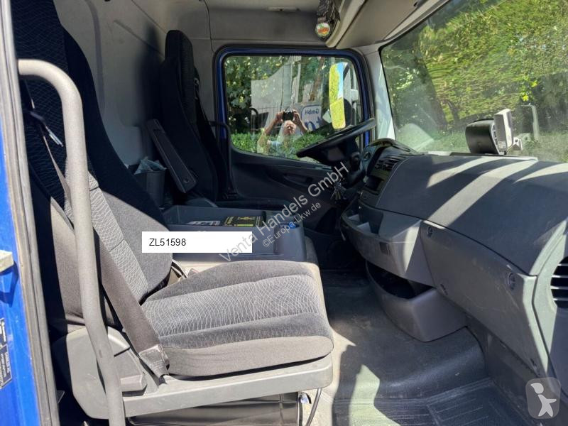 Mercedes 1218 truck