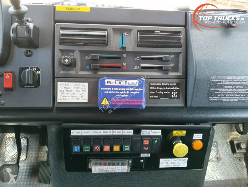 شاحنة Mercedes U 5000 4x4 - (type 437.4) 3.900...