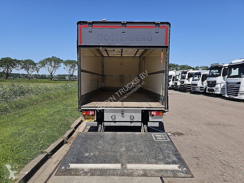 شاحنة MAN 8.160  8.8T LIFT SIDE DOOR