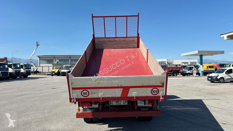 Camion Iveco 100E18 4X2