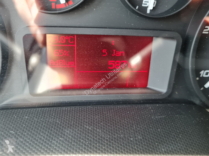 Véhicule utilitaire Iveco DAILY CCB 35C16H...