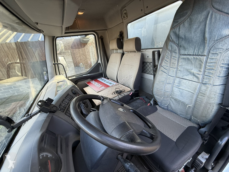 شاحنة Renault  MIDLUM