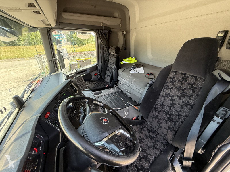شاحنة مقطورة Scania 410