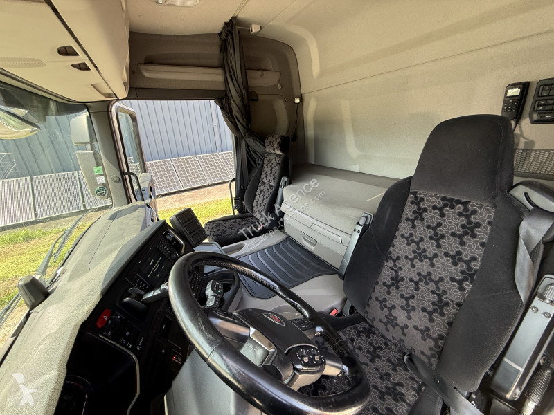 شاحنة مقطورة Scania 410