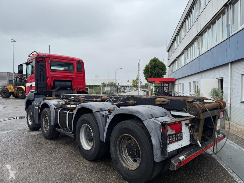 شاحنة MAN 41.400 8X4 EURO 6 + 30 TON CABLE LIFT