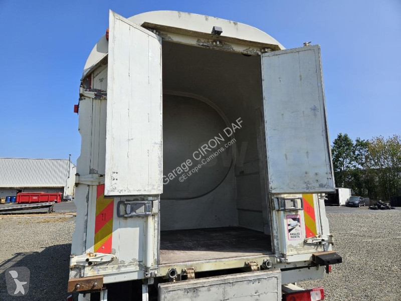 شاحنة Renault 370 DXI