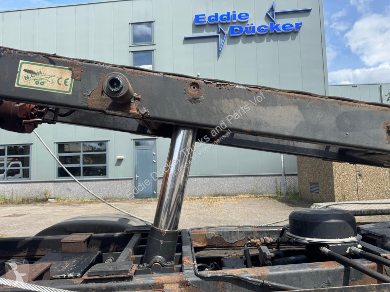 شاحنة MAN TGA 8X4 EURO 4 / STEEL SUSPENSION