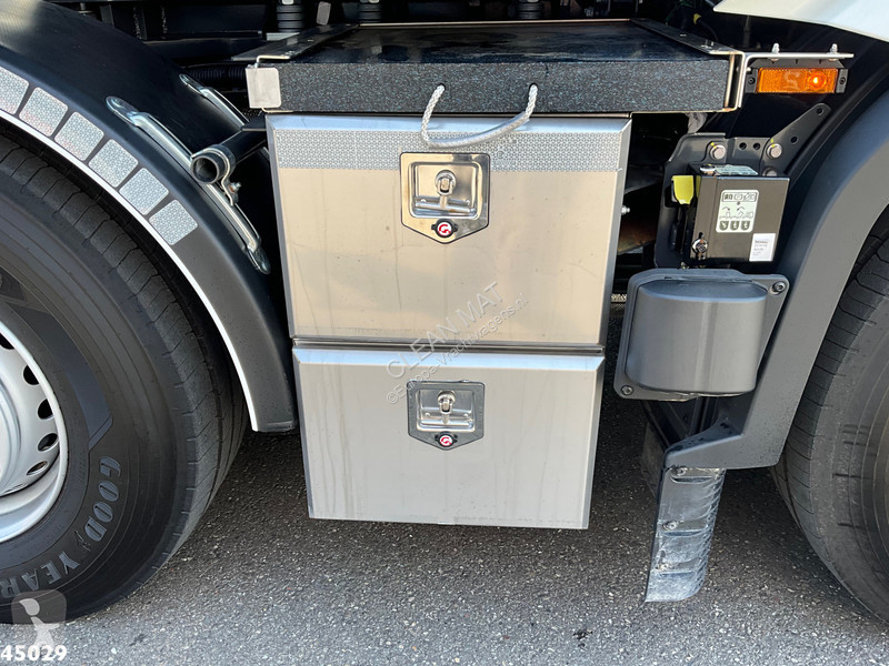 شاحنة DAF FAX  530 Euro 6 HMF 95 Tonmeter...