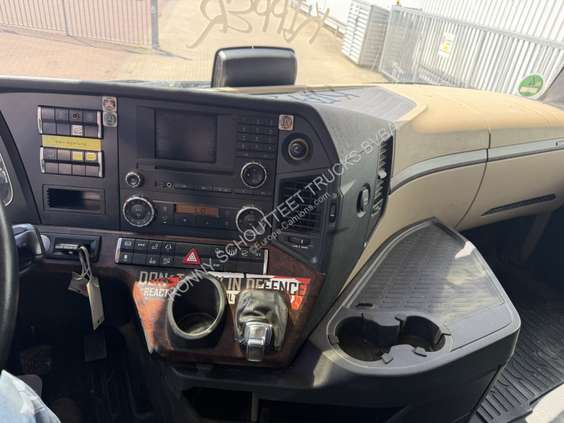 شاحنة Mercedes Actros 2553 L 6x2 Actros 2553 L...