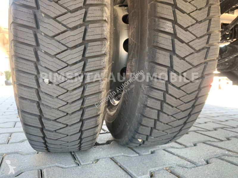 شاحنة Iveco 70C18HA8/P MY26 TK -20°C AU LUFT...