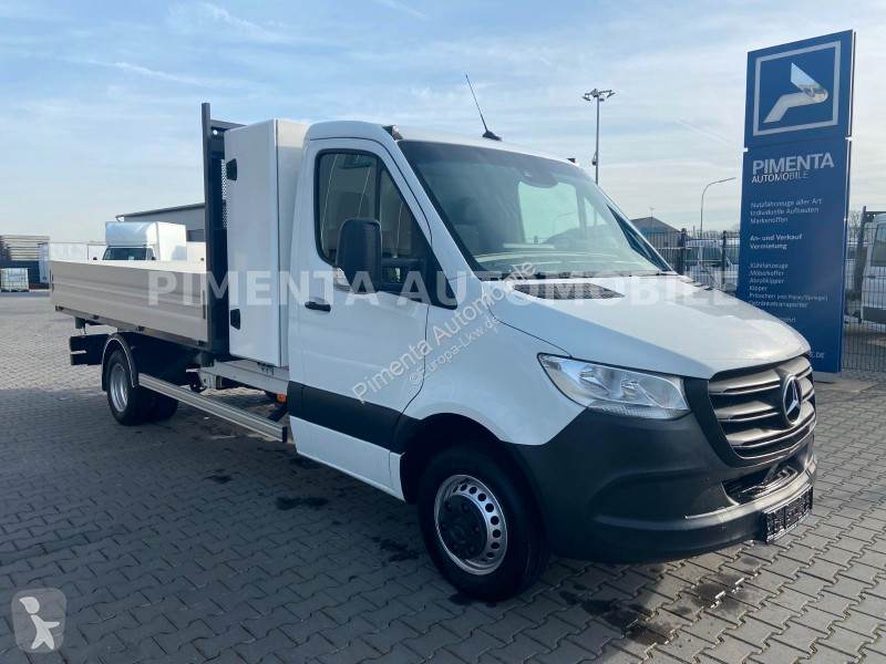 Camion Mercedes 517 43 5t 3-S-KIPPER KISTE AHK...