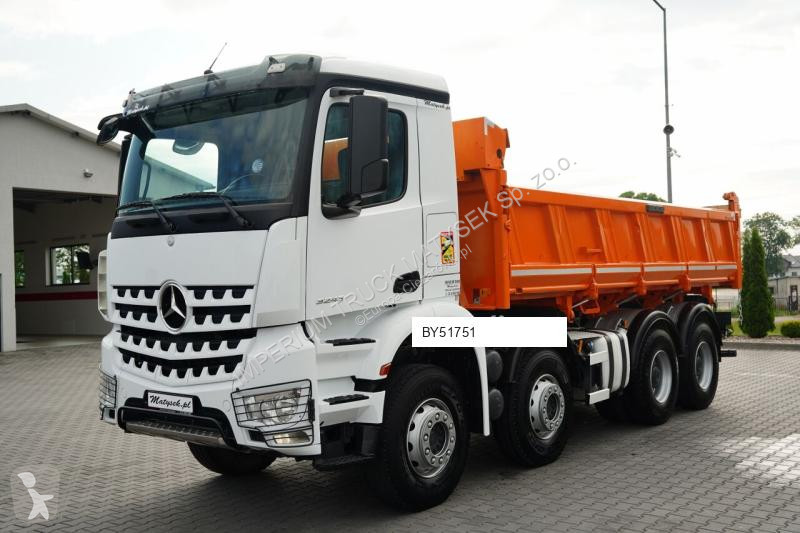 شاحنة Mercedes AROCS 3243