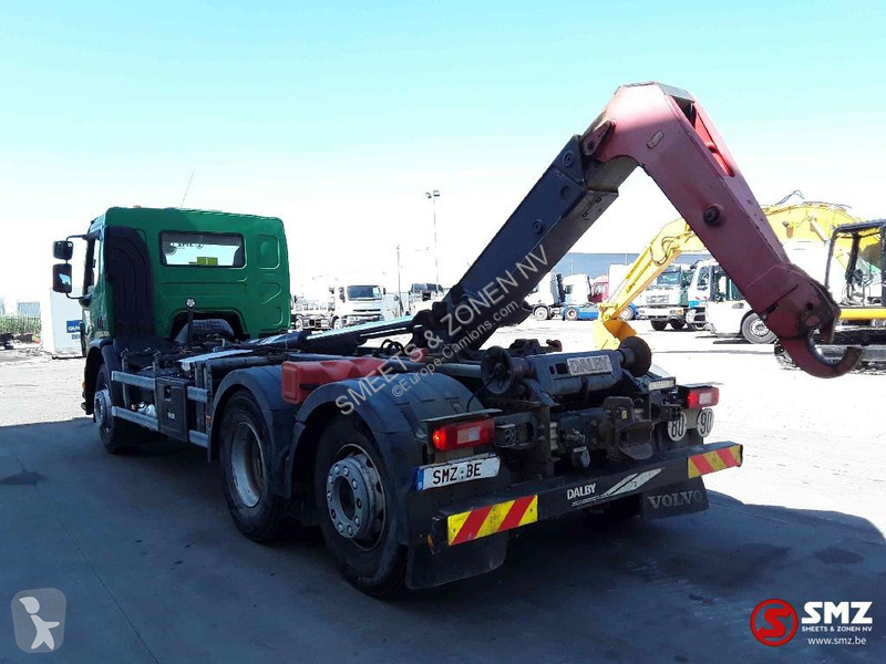 شاحنة Volvo 320