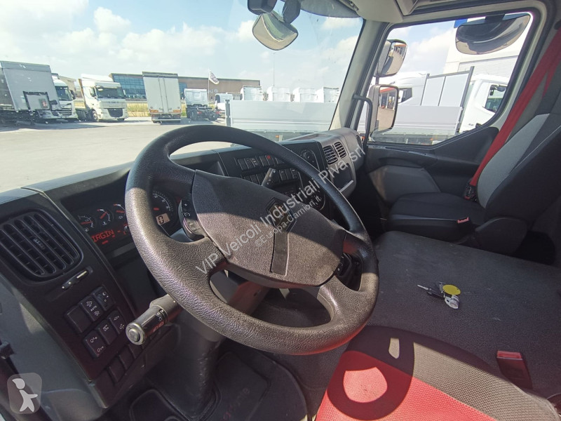 شاحنة Renault D 250 18 t