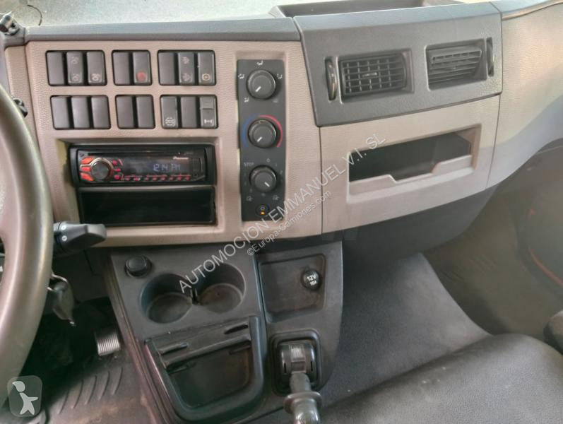 شاحنة Volvo 21012