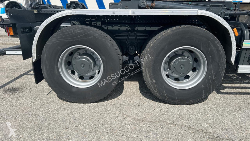 شاحنة Iveco 450 6x4