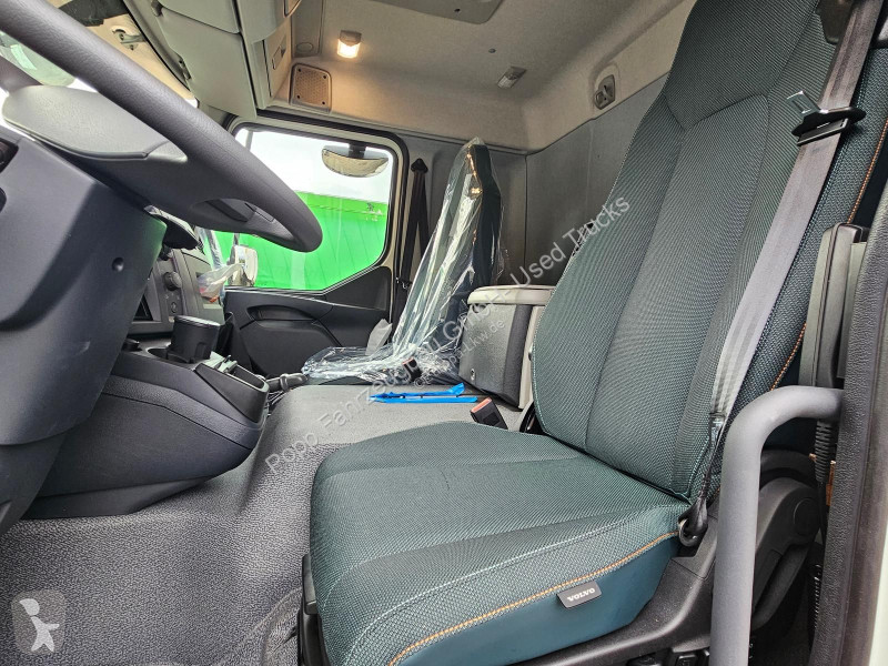 شاحنة Volvo 280 4x2 Koffer*Junge,Automatik,LBW*