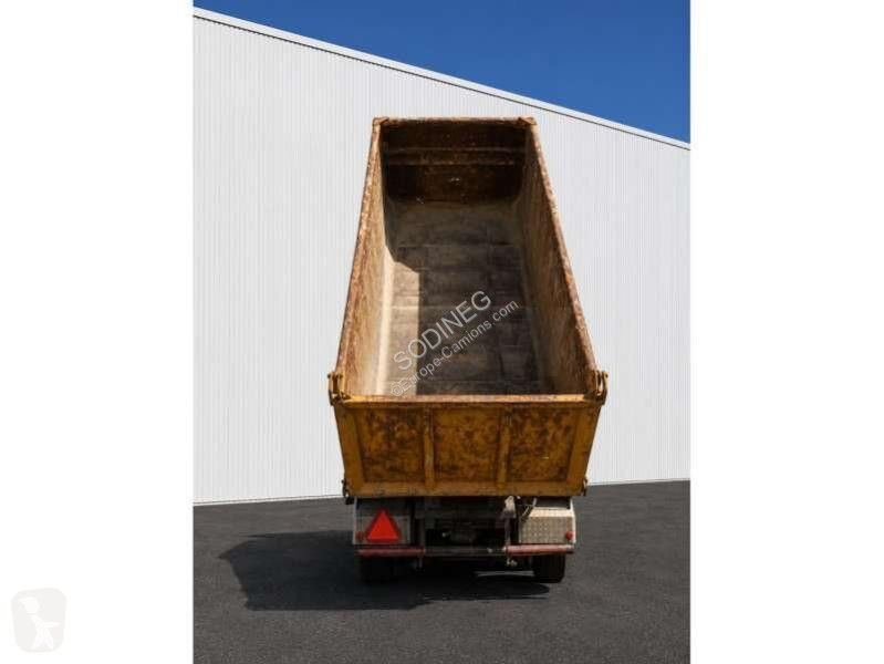 شاحنة Volvo 380 8X2R