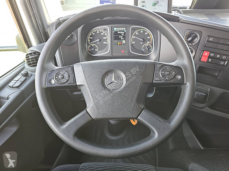 شاحنة Mercedes ATEGO 1530 LIFT AIRCO 7.2T PAYL