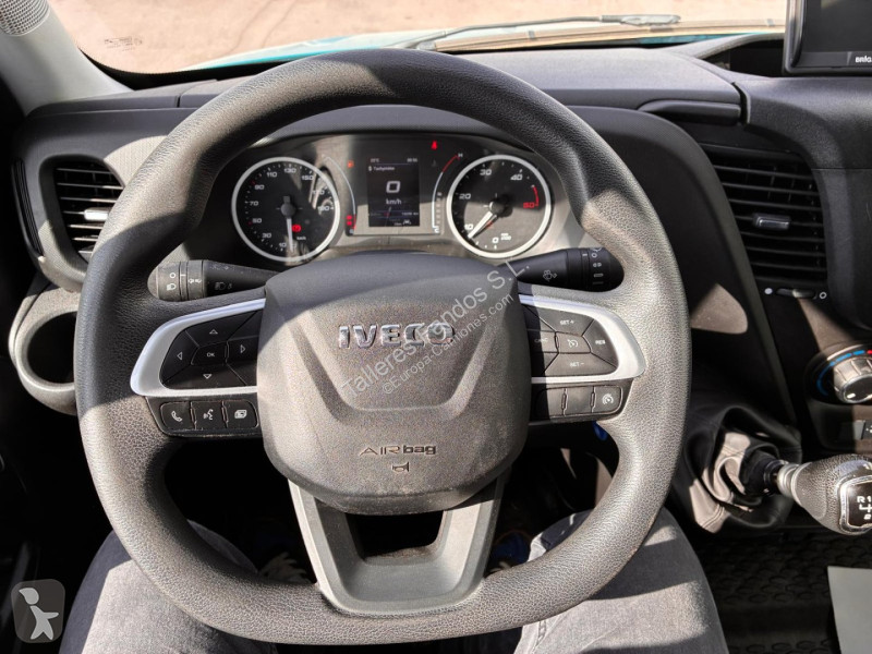 Грузовик Iveco  35S16 3.0 20m3