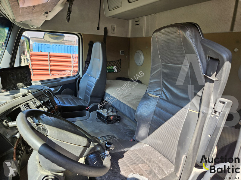 Betonárske zariadenie Volvo 480 8X4