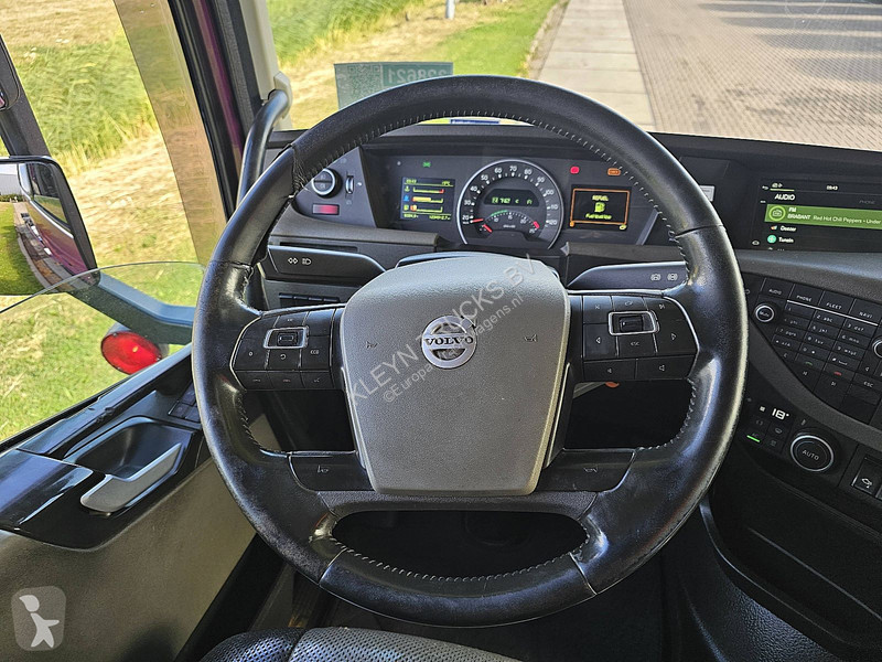 شاحنة Volvo 500 CLEAN CONDITION